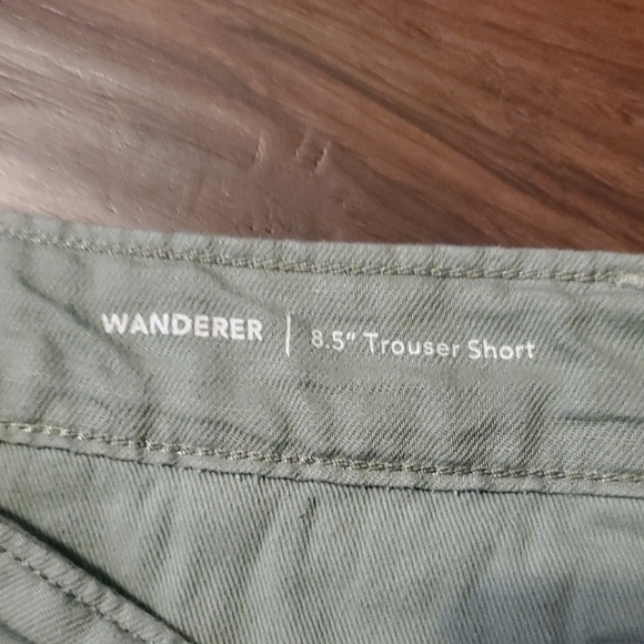 AG Adriano Goldschmied Light Green Flat Front Shorts - Picture 3 of 11